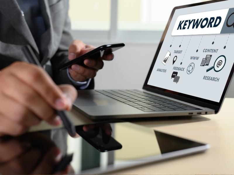 Keuntungan Menggunakan Ahli SEO untuk Bisnis Skala Kecil